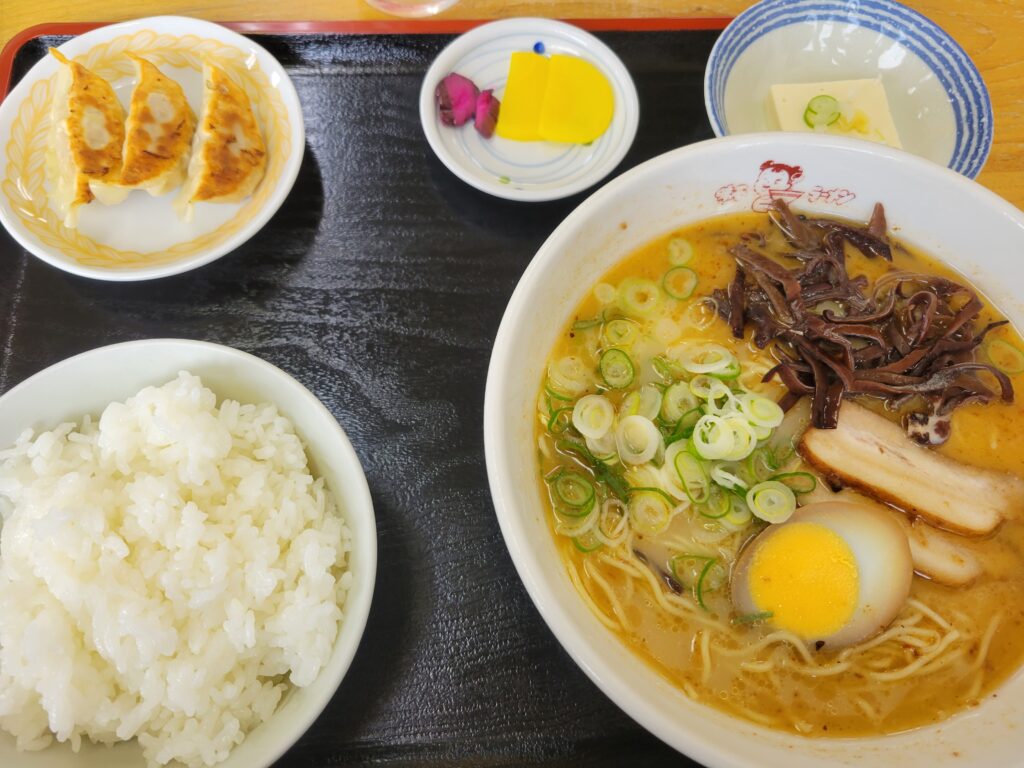 味千拉麺（味千ラーメン定食①）