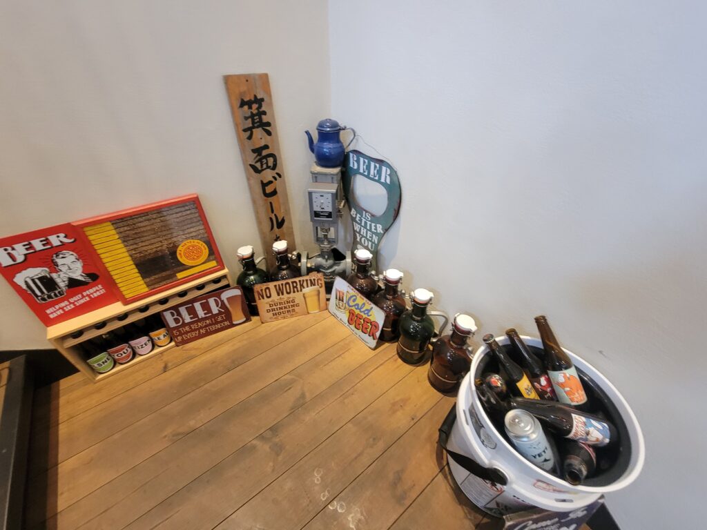 箕面ビール店内（ビール置場）